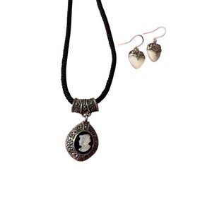 Vtg Sterling 925 Cameo Marcasite Reversible Pendant & Mother of Pearl Earrings